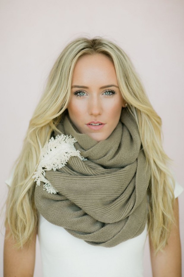 15 Warm and Cozy Winter Scarfs (13)