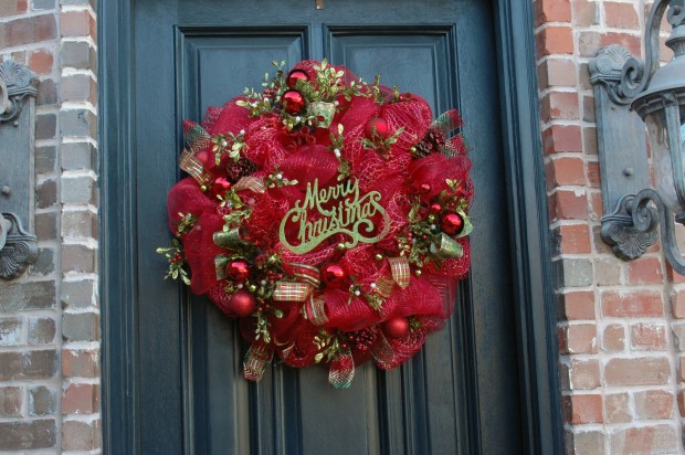 16 Beautiful Handmade Christmas Wreath Designs (15)