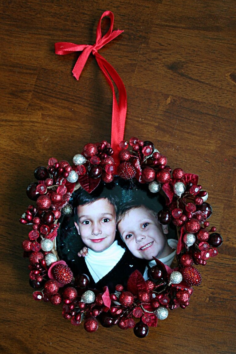 18 Awesome DIY Christmas Photo Ornaments