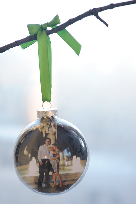 18 Awesome DIY Christmas Photo Ornaments (5)