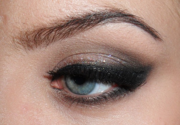 19 Glamorous Makeup Ideas and Tutorials for New Year Eve  (16)