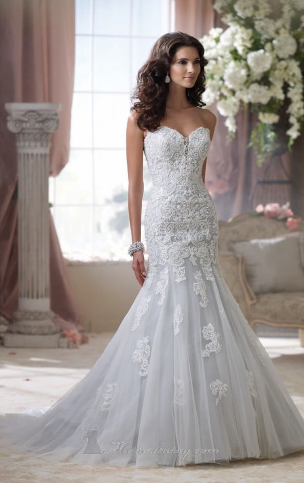 20 Lace Wedding Dresses for Romantic Brides (21)