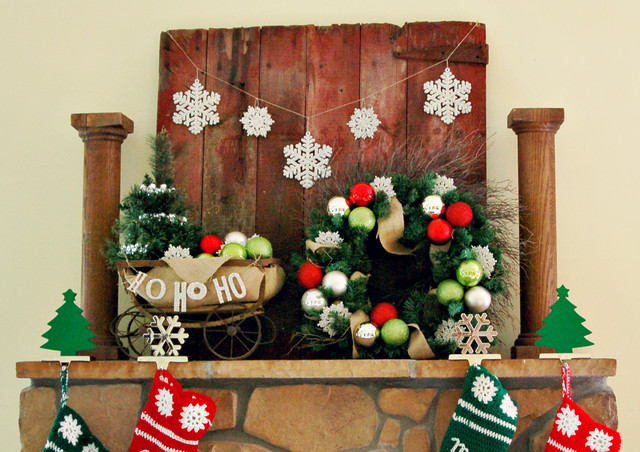 20 Rustic Christmas Decoration Ideas - rustic living room, rustic decoration, rustic, christmas decoration