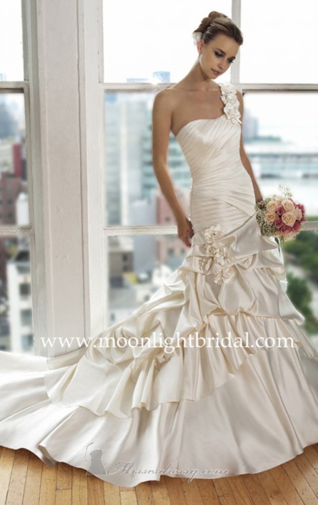 23 Elegant One Shoulder Wedding Dresses (19)