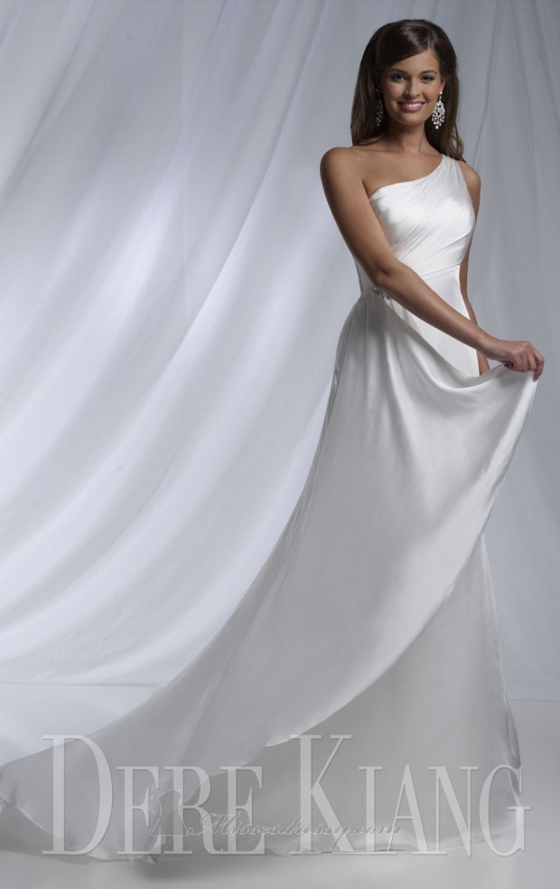 23 Elegant One Shoulder Wedding Dresses (8)