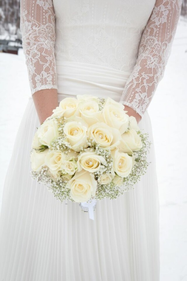 23 Winter Wedding Bouquets