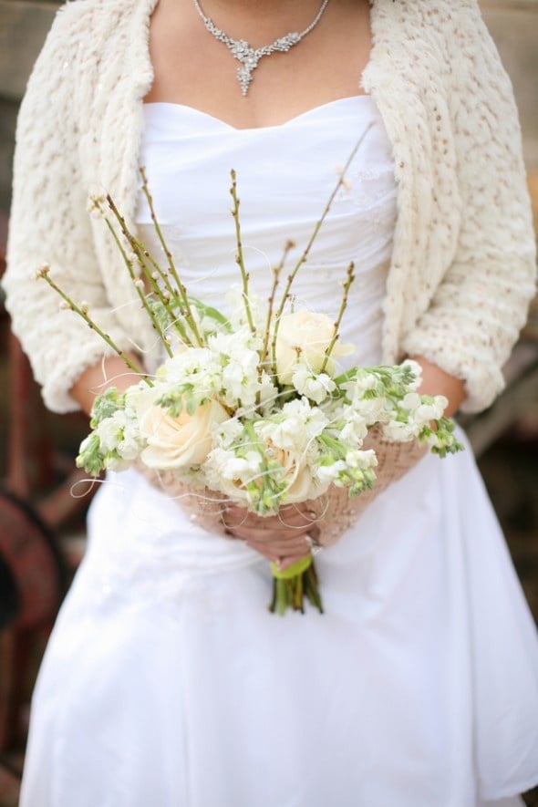 23 Gorgeous Winter Wedding Bouquets  (7)
