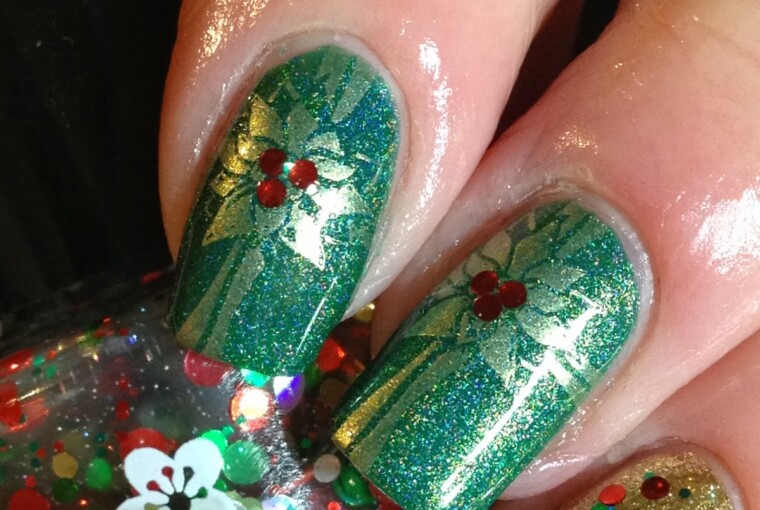 25 Adorable Christmas Nail Art Ideas - nail art ideas, Nail Art, Christmas nails, Christmas nail design