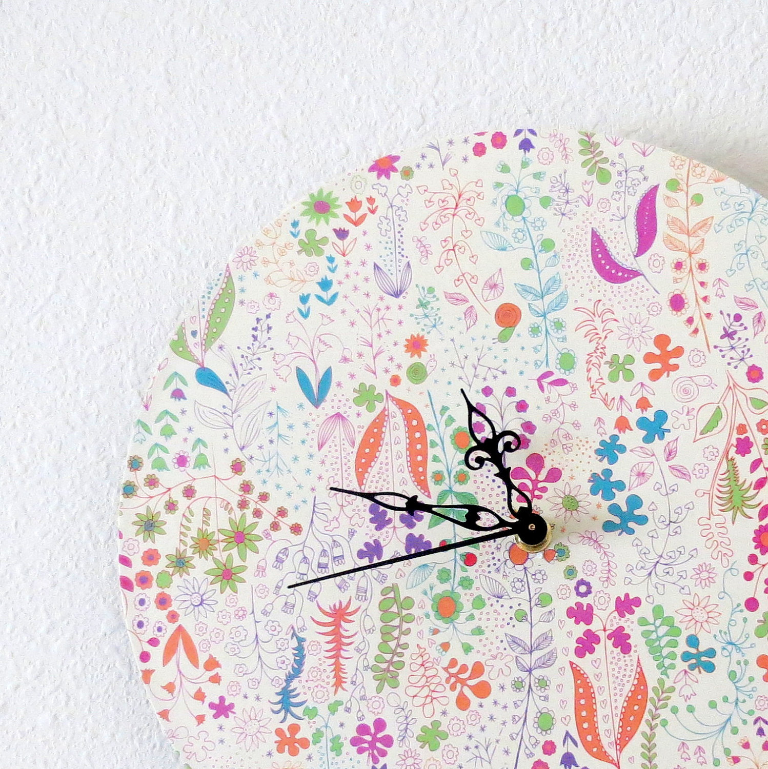 26 Extremely Creative Handmade Wall Clocks