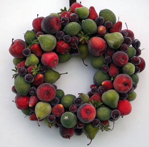 28 Fascinating Handmade Christmas Wreath Designs (7)