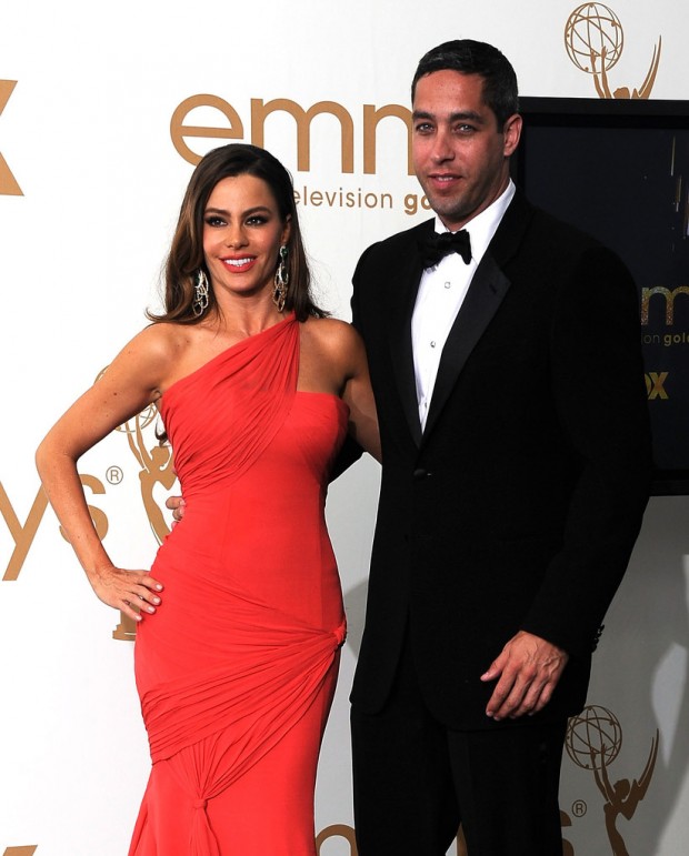 Sofia+Vergara+Nick+Loeb+Press+Room+Shots+Emmy+gTEMWFxwG2tx