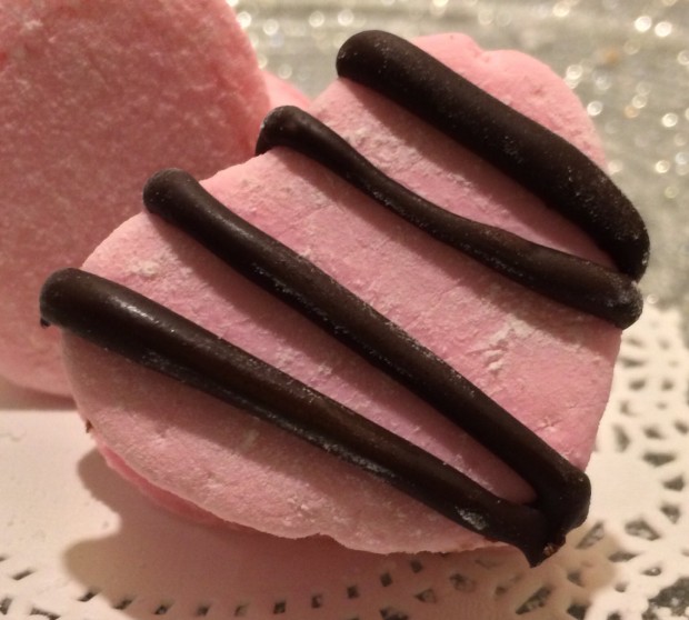 17 Tasty Valentine's Day Candy Ideas (10)