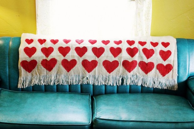 18 Romantic DIY Home Decor Project for Valentine’s Day (1)