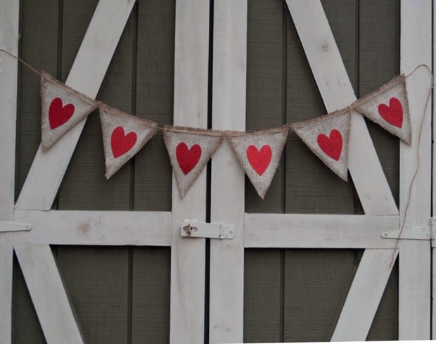 18 Wonderful Handmade Valentine's Day Banners (15)