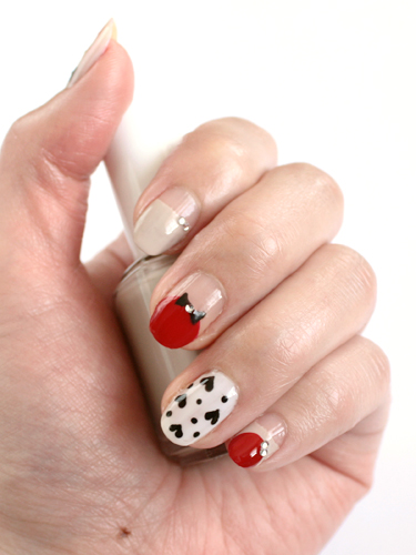 20 Amazing Valentine’s Day Nail Art Ideas (17)