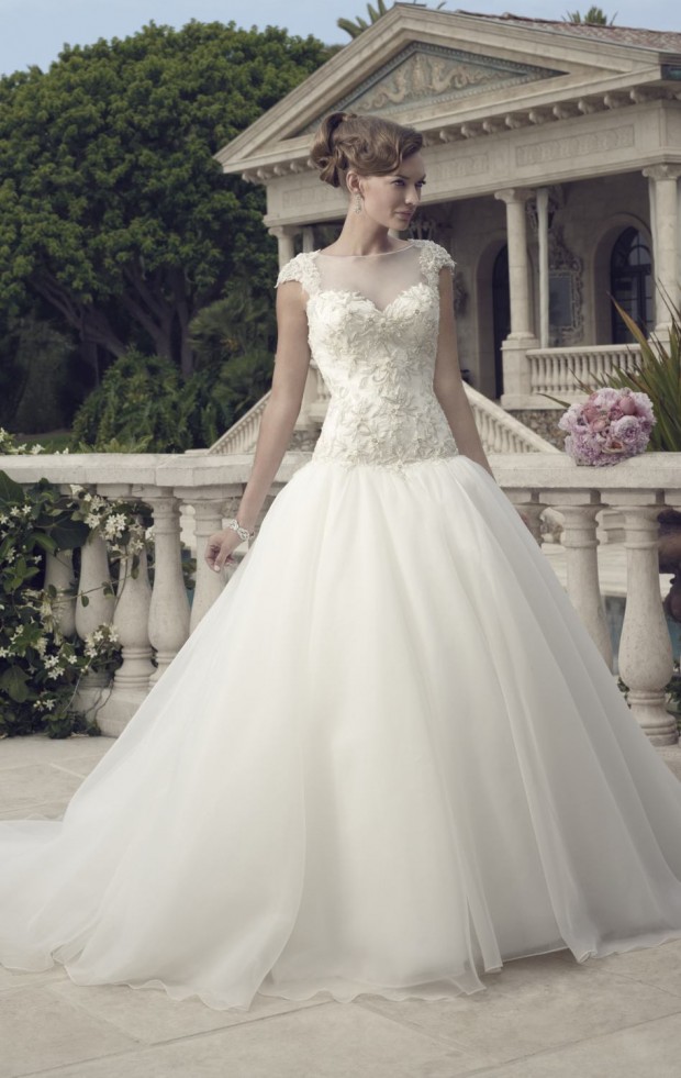 20 Beautiful Ball Gown Wedding Dresses for Glamorous Brides