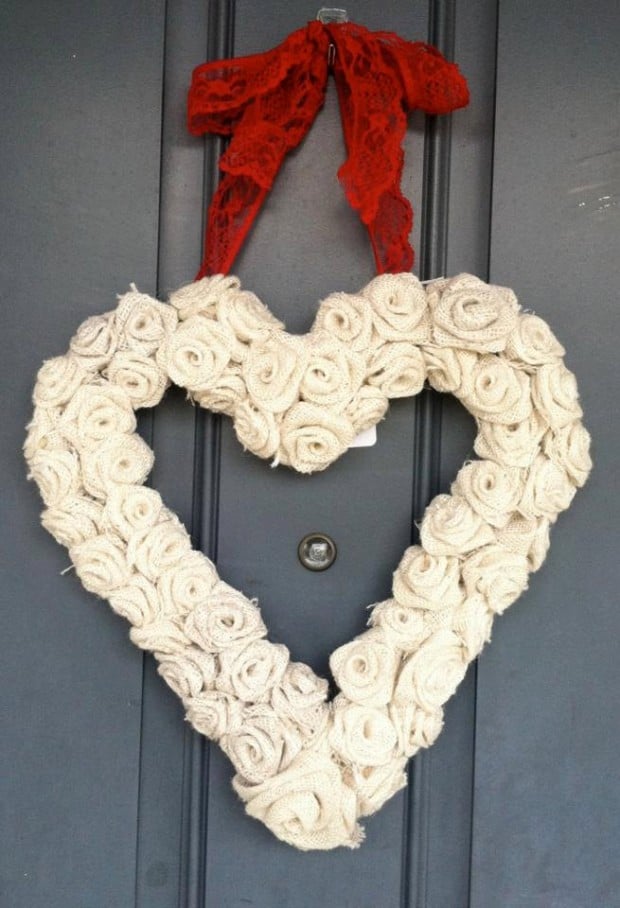 20 Heart Melting Handmade Valentine's Wreaths (13)