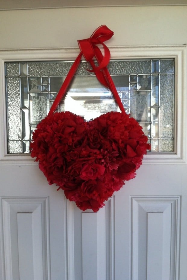 20 Heart Melting Handmade Valentine's Wreaths (19)