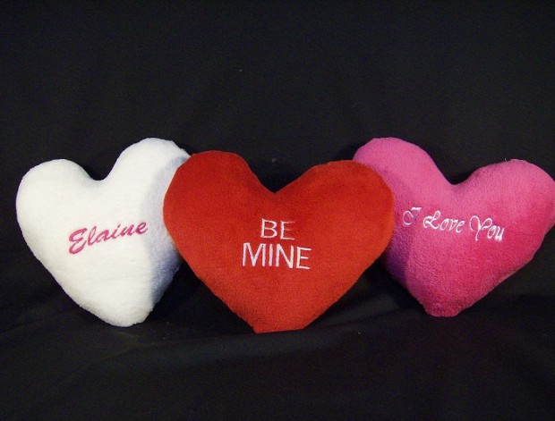 21 Diverse Valentine's Home Decorations (12)