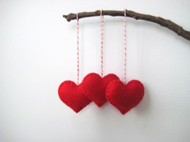 21 Diverse Valentine's Home Decorations (5)