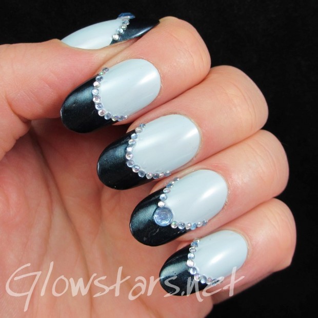 22 Creative and Fun Monochrome Nail Art Ideas (20)