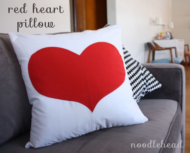 22 Lovely DIY Valentine’s Day Decor Projects (17)