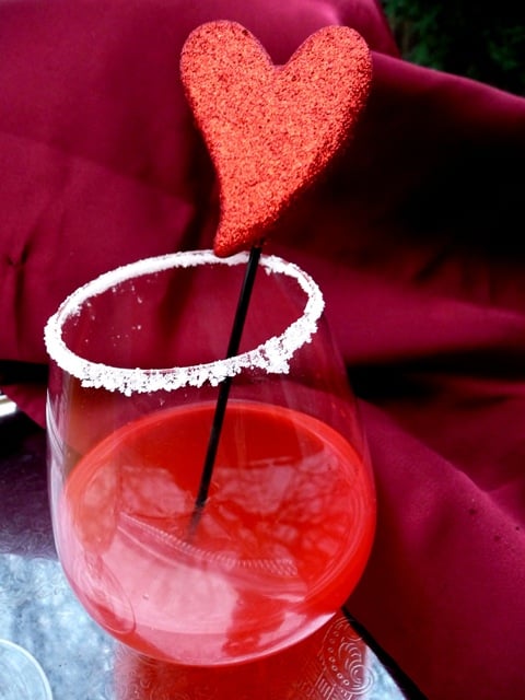 23 Romantic Cocktails for Valentine’s Day  (13)