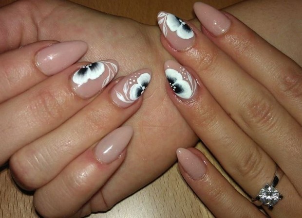 25 Beautiful Nail Design Ideas for You  (8)