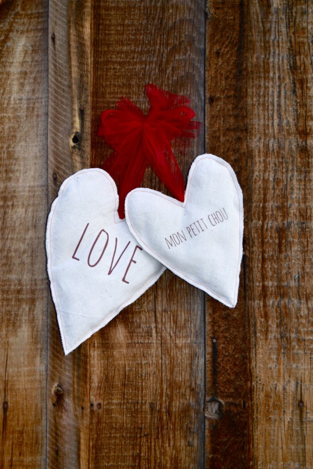 25 Outstandingly Cute Handmade Valentine's Wreath Designs (8)