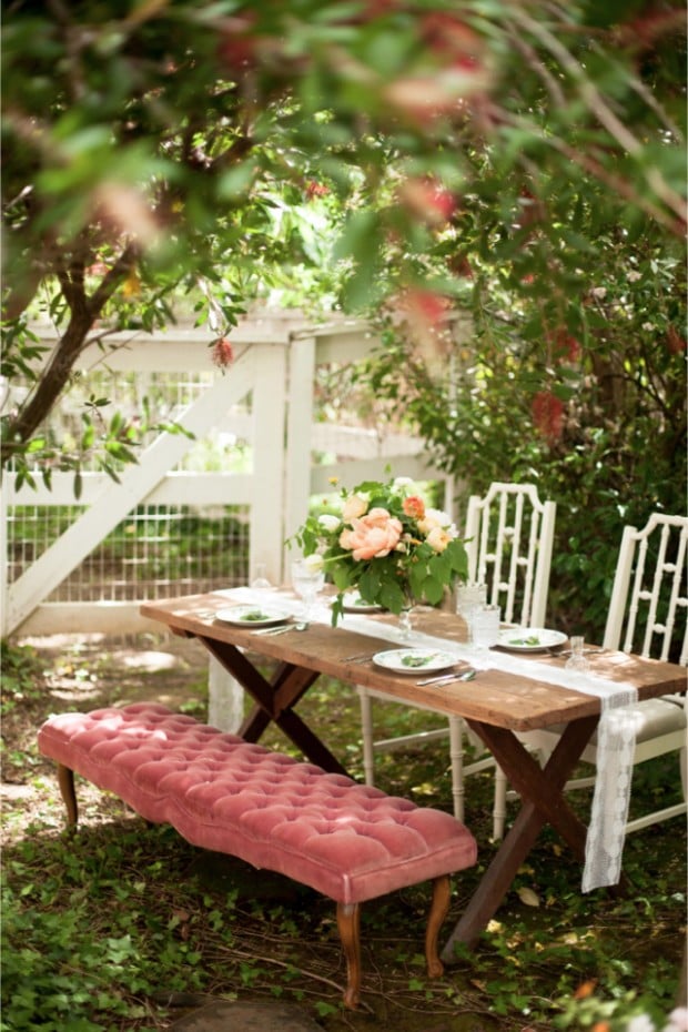 26 Beautiful and Romantic Garden Wedding Ideas  (13)