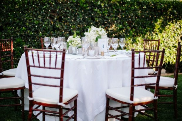 26 Beautiful and Romantic Garden Wedding Ideas  (20)