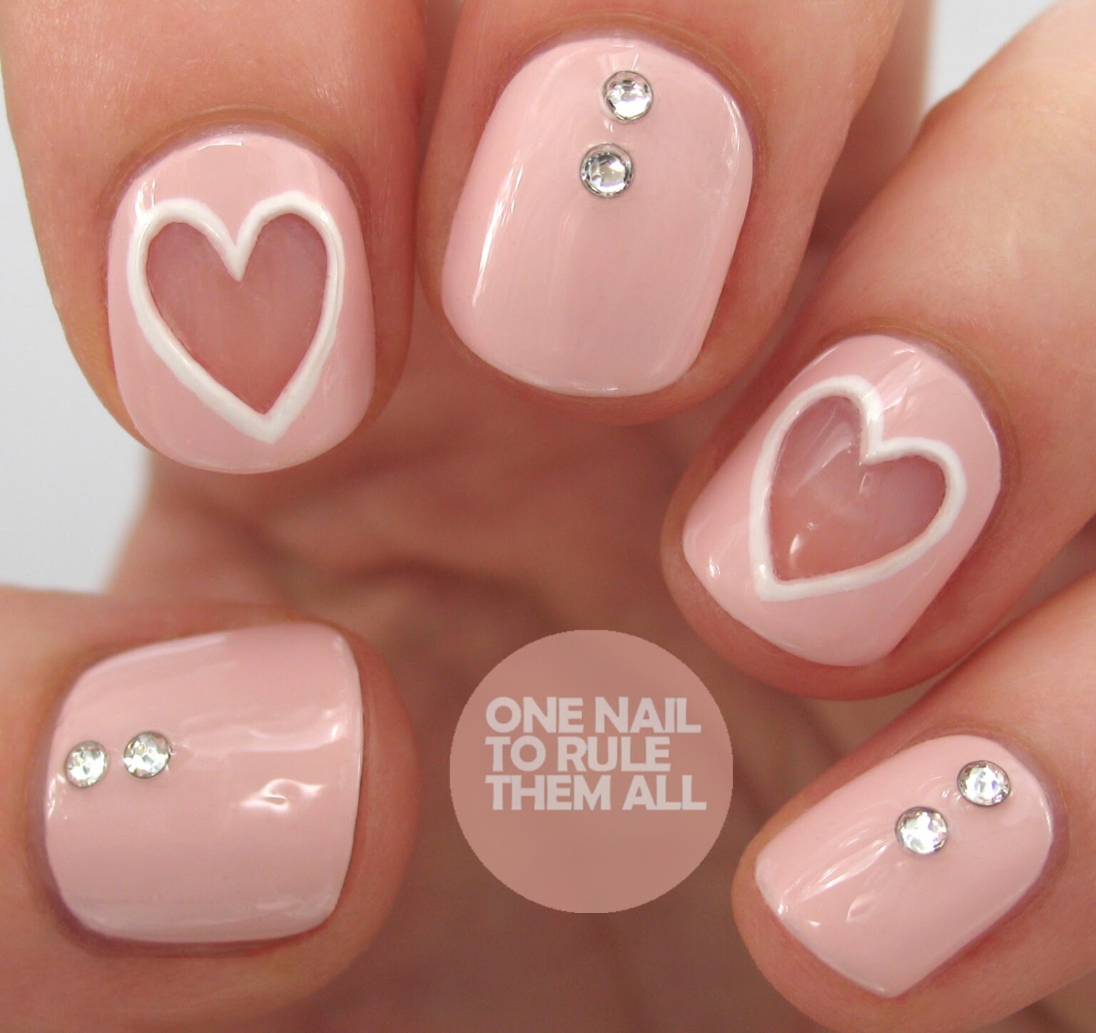22 Sweet and Easy Valentine’s Day Nail Art Ideas