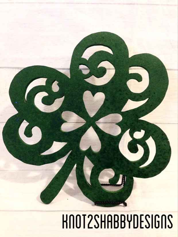 23 Inspiring Various Saint Patrick's Day Decorations (13)