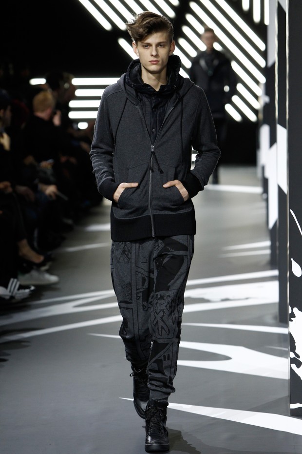 Y-3 : Runway - Paris Fashion Week - Menswear F/W 2014-2015