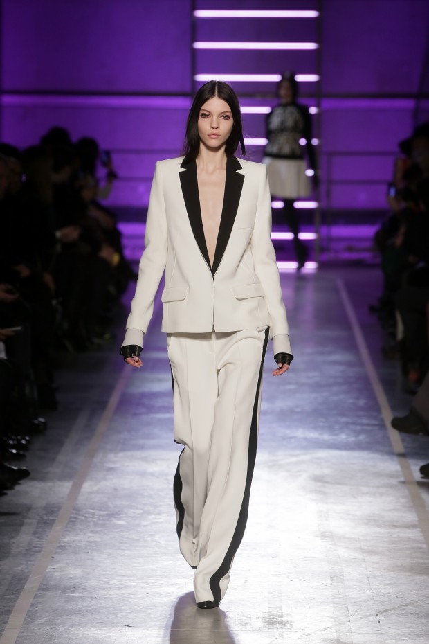 IRFE : Runway - Paris Fashion Week Womenswear Fall/Winter 2014-2015