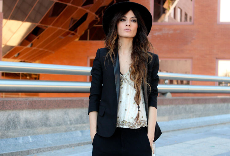 22 Modern Hats To Improve Your Chic Outfit 22 Modern Hats To Improve Your Chic Outfit - woman hats, spring outfit for woman, hats, chic outfit