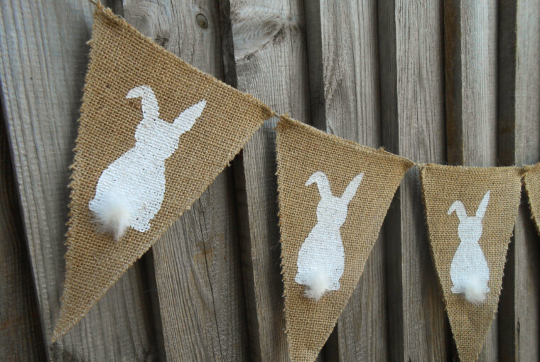 15 Awesome Handmade Easter Banner Decorations - spring, interior, holiday, handmade, garland, felt, Easter, decoration, carrot, burlap, bunny, banner