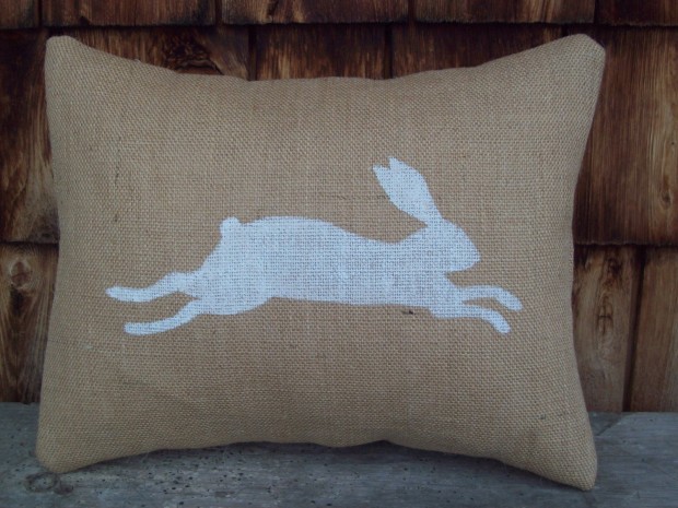 16 Adorable Handmade Decorative Easter Pillows (11)