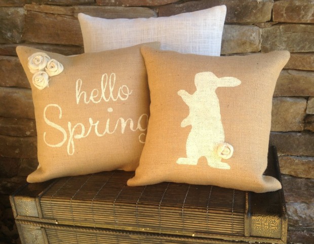 16 Adorable Handmade Decorative Easter Pillows (12)