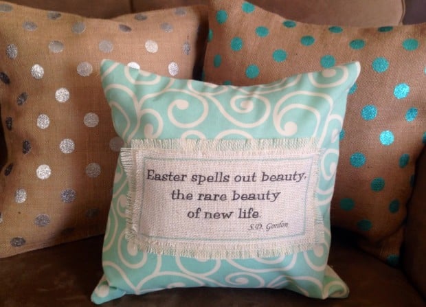 16 Adorable Handmade Decorative Easter Pillows (4)