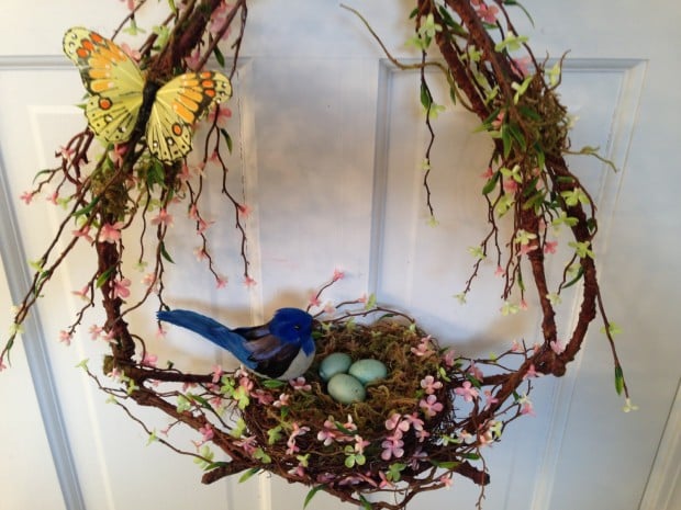 16 Cute Handmade Easter Wreath Ideas (15)