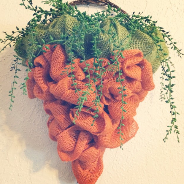 Buy it here: www.etsy.com 16 Cute Handmade Easter Wreath Ideas (2)