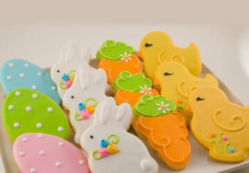 16 Tasty and Good-Looking Easter Treats - treats, sweets, sugar, spring, skewer, pops, holiday, gift, food, egg, Easter, Cookies, Colorful, collection, candy, cake, bunny