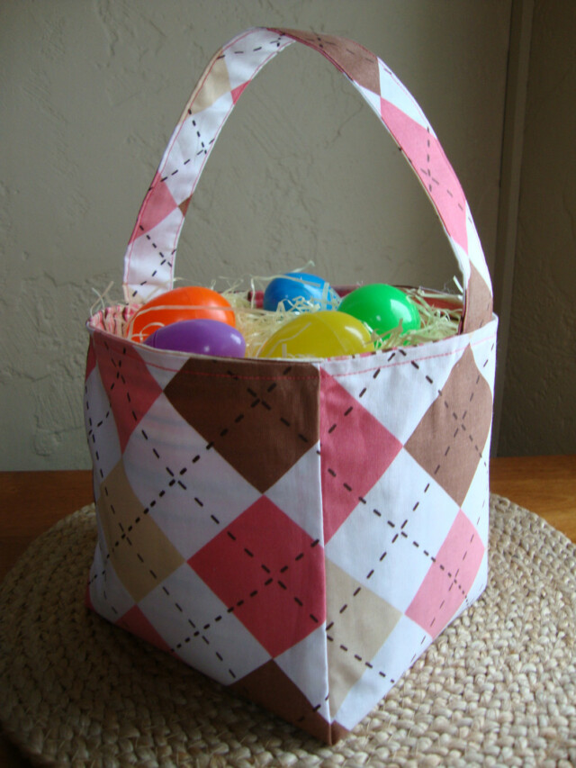 17 Adorable Handmade Easter Basket Designs