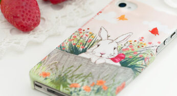 17 Creative and Natural Looking iPhone Cases for Spring