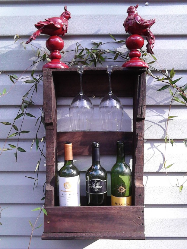 18 Elegant and Creative Handmade Wine Holders (5)