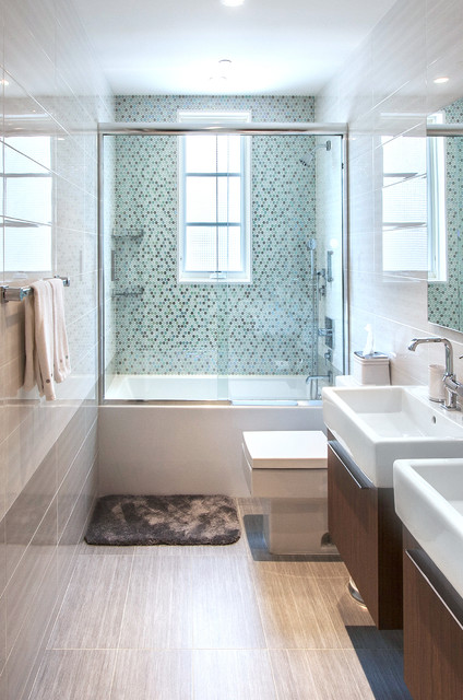 18 Functional Design Ideas for Small Bathrooms