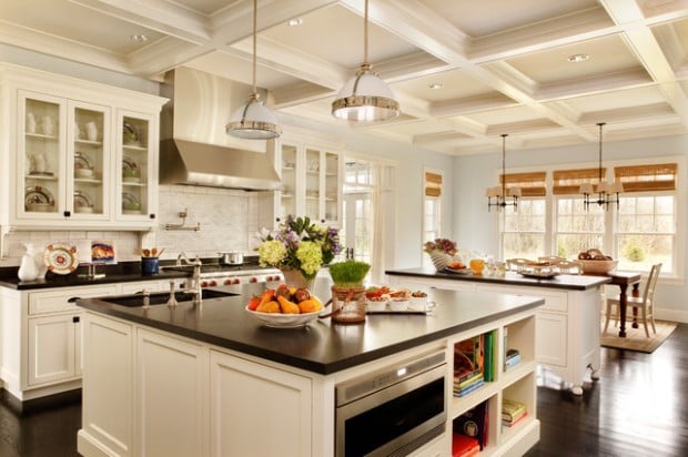 18 Gorgeous White Kitchen Design Ideas in Traditional Style (12)