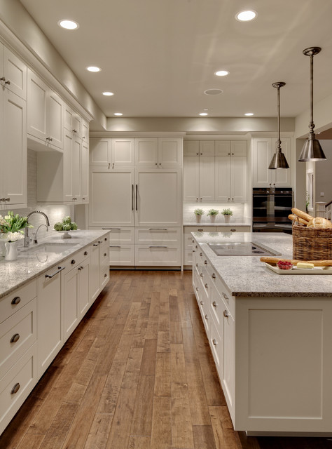 18 Gorgeous White Kitchen Design Ideas in Traditional Style (18)