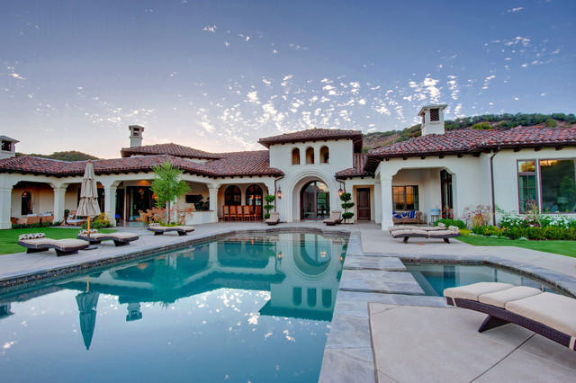 18 Stunning Hacienda Style Houses - houses, Hacienda, exterior design